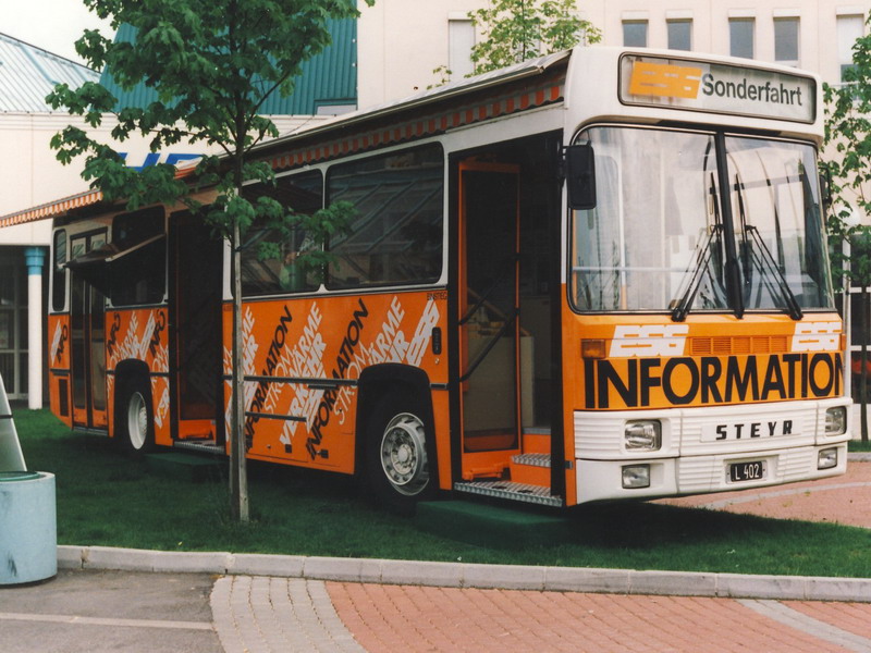ESG Infobus L 402 am 19-5-1991 Uno Shopping.jpg