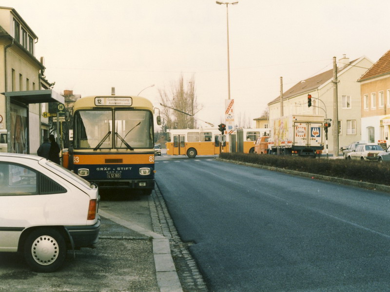 ESG-Autobus Nr. 83 Linie 12 Laskahofstr 6-12-1990.jpg